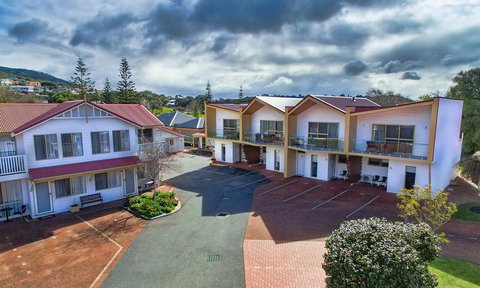 Pelicans Albany Middleton Beach - Surfers Paradise Gold Coast 5