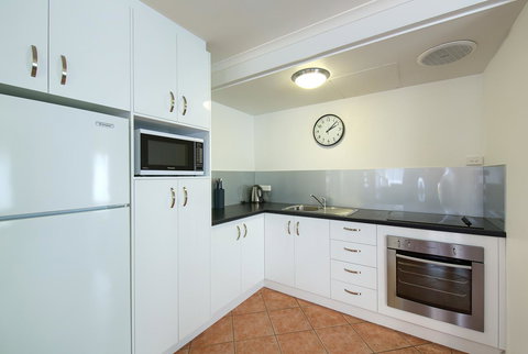 Pelicans Albany Middleton Beach - Surfers Paradise Gold Coast 3