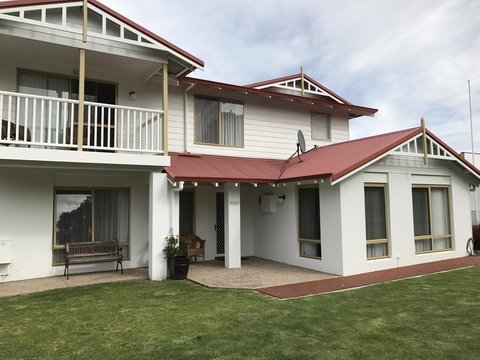 Pelicans Albany Middleton Beach - Surfers Paradise Gold Coast 24