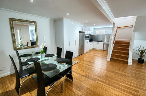 Pelicans Albany Middleton Beach - Surfers Paradise Gold Coast 13