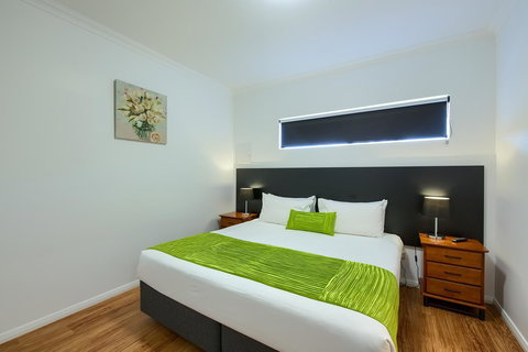 Pelicans Albany Middleton Beach - Surfers Paradise Gold Coast 38