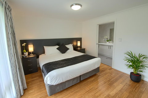 Pelicans Albany Middleton Beach - Surfers Paradise Gold Coast 25