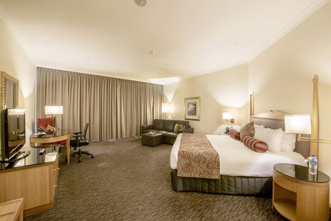 Duxton Hotel Perth - Surfers Paradise Gold Coast 20