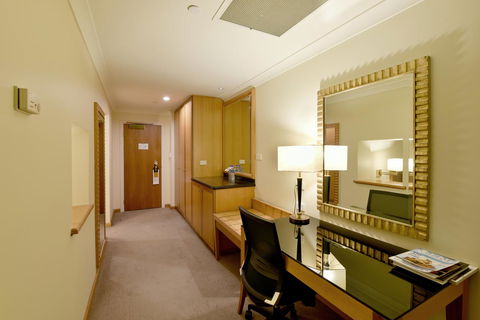 Duxton Hotel Perth - Surfers Paradise Gold Coast 11
