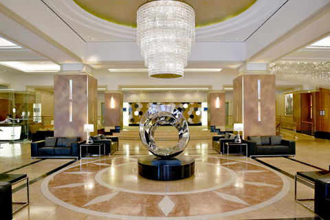 Duxton Hotel Perth - Surfers Paradise Gold Coast 1
