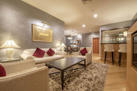 Duxton Hotel Perth - Surfers Paradise Gold Coast 16