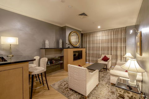 Duxton Hotel Perth - Surfers Paradise Gold Coast 15