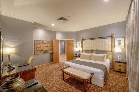 Duxton Hotel Perth - Surfers Paradise Gold Coast 17
