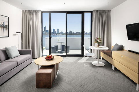 Quest South Perth Foreshore - Surfers Paradise Gold Coast 2