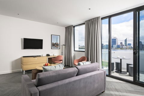 Quest South Perth Foreshore - Surfers Paradise Gold Coast 16