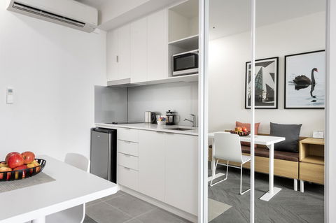 Quest South Perth Foreshore - Surfers Paradise Gold Coast 25