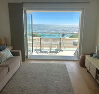Cottesloe Beachfront Ocean View Apartment - Surfers Paradise Gold Coast