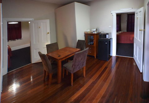 The Palace Hotel Kalgoorlie - Surfers Paradise Gold Coast 11