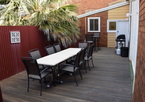 The Palace Hotel Kalgoorlie - Surfers Paradise Gold Coast 8
