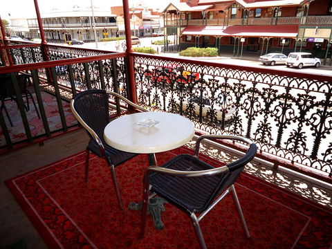 The Palace Hotel Kalgoorlie - Surfers Paradise Gold Coast 6
