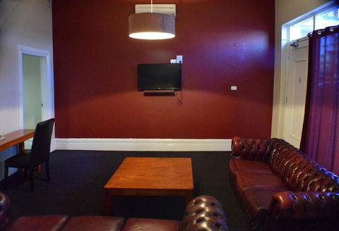 The Palace Hotel Kalgoorlie - Surfers Paradise Gold Coast 13