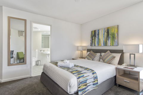 Metro Hotel Perth - Surfers Paradise Gold Coast 17