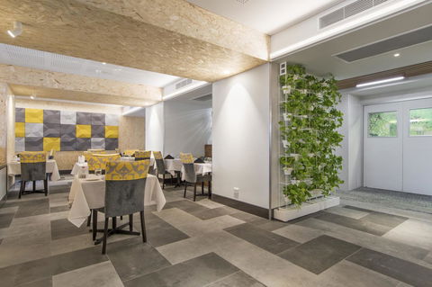 Metro Hotel Perth - Surfers Paradise Gold Coast 14