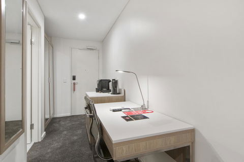 Metro Hotel Perth - Surfers Paradise Gold Coast 29