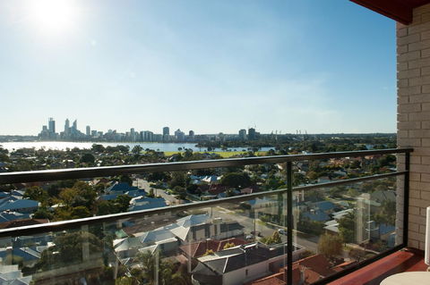 Metro Hotel Perth - Surfers Paradise Gold Coast 6