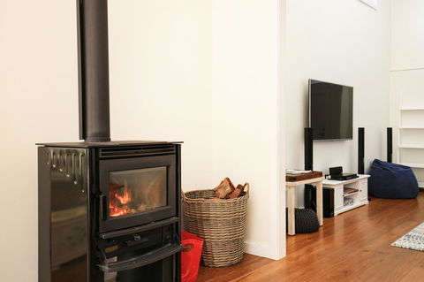 Calming Waters - Pet Friendly - Community Pool - Surfers Paradise Gold Coast 11