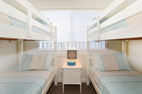 Calming Waters - Pet Friendly - Community Pool - Surfers Paradise Gold Coast 19