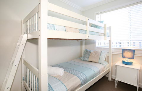 Calming Waters - Pet Friendly - Community Pool - Surfers Paradise Gold Coast 20