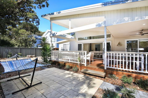 Calming Waters - Pet Friendly - Community Pool - Surfers Paradise Gold Coast 29