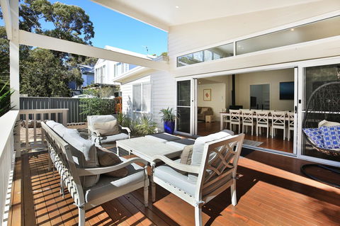 Calming Waters - Pet Friendly - Community Pool - Surfers Paradise Gold Coast 1