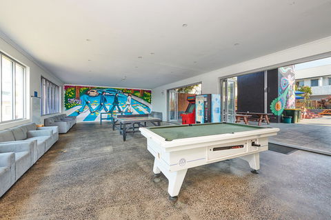 Nomads Byron Bay Backpackers - Surfers Paradise Gold Coast 3