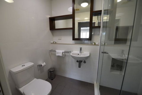 East On Byron - Surfers Paradise Gold Coast 9