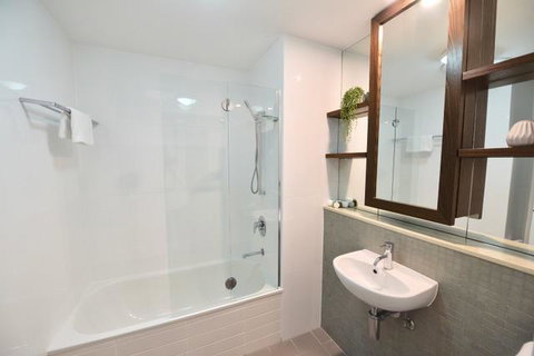 East On Byron - Surfers Paradise Gold Coast 32