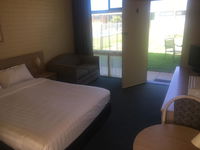 Book Junee Accommodation Vacations Surfers Paradise Gold Coast Surfers Paradise Gold Coast
