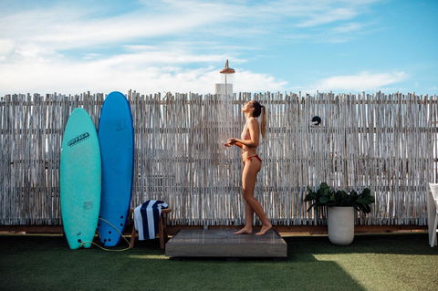 Wake Up! Bondi Beach - Surfers Paradise Gold Coast 20