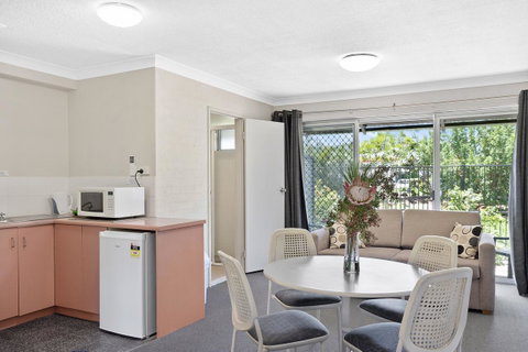 The Park Hotel Motel, Suffolk Park - Surfers Paradise Gold Coast 9