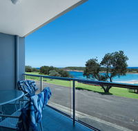 Boat Harbour on the Beach Getaway - Surfers Paradise Gold Coast
