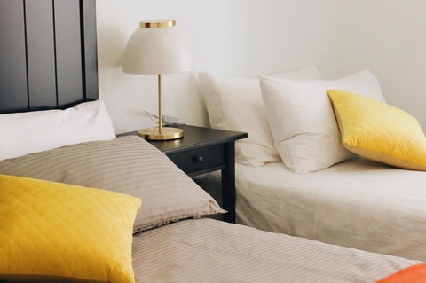 Modern & Cosy 2-Bedroom Apartment Hornsby - Surfers Paradise Gold Coast 0