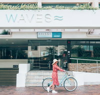 Waves Byron Bay - Surfers Paradise Gold Coast