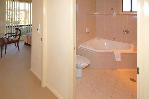 Potters Apartments - Surfers Paradise Gold Coast 12