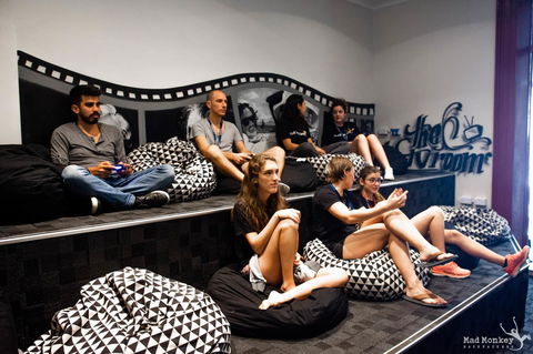 Mad Monkey Kings Cross - Surfers Paradise Gold Coast 10
