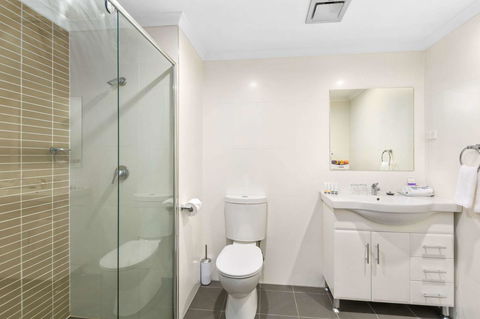 Quality Suites Pioneer Sands - Surfers Paradise Gold Coast 4