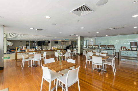Quality Suites Pioneer Sands - Surfers Paradise Gold Coast 7