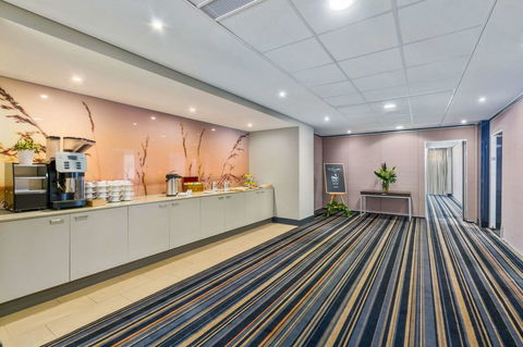 Quality Suites Pioneer Sands - Surfers Paradise Gold Coast 2