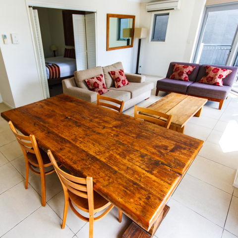 Byron Bay Hotel And Apartments - Surfers Paradise Gold Coast 9