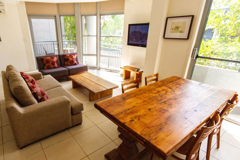 Byron Bay Hotel And Apartments - Surfers Paradise Gold Coast 11
