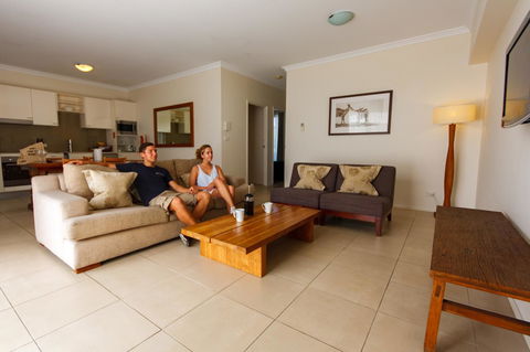 Byron Bay Hotel And Apartments - Surfers Paradise Gold Coast 1