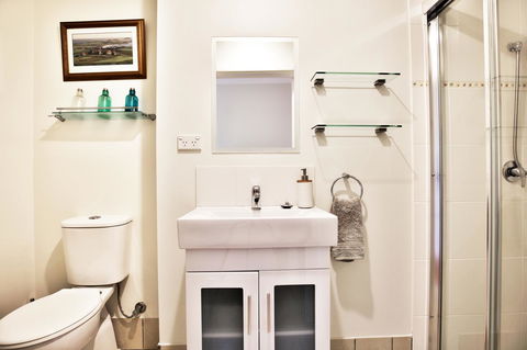 Hayes Beach House I Award Winner I 4 Mins To Beach - Surfers Paradise Gold Coast 14