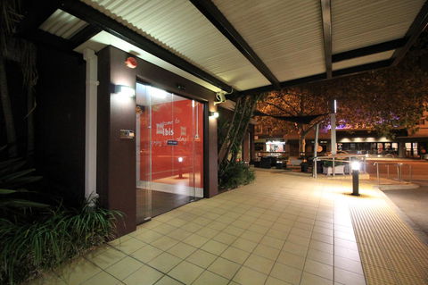 Ibis Newcastle - Surfers Paradise Gold Coast 31