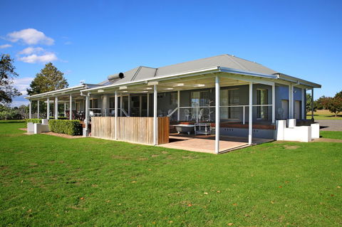 Terara Riverside Retreat - Surfers Paradise Gold Coast 24