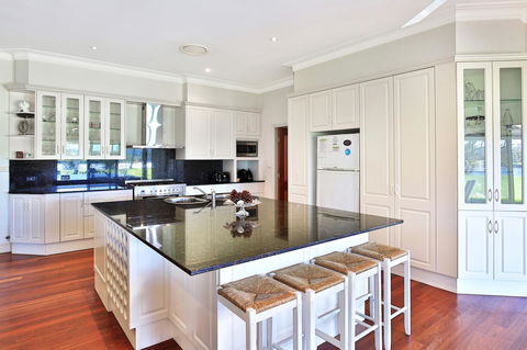 Terara Riverside Retreat - Surfers Paradise Gold Coast 3